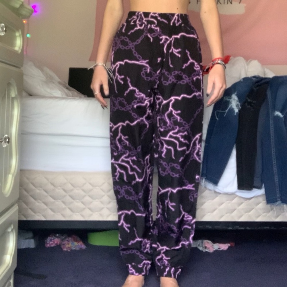 Adika parachute pants